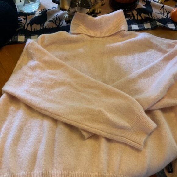 Macy's baby-pink, soft, cozy sweater - Picture 1 of 1